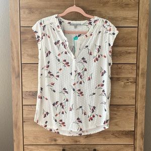 Daniel Rainn - Rayli Split Neck Cap Sleeve Textured Knit Top - White - Medium